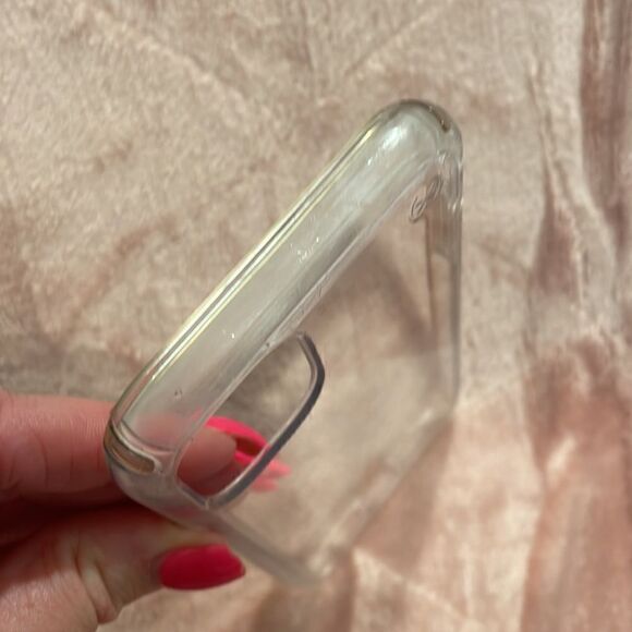 SPECK clear with gold accents iPhone case - Picture 6 of 11